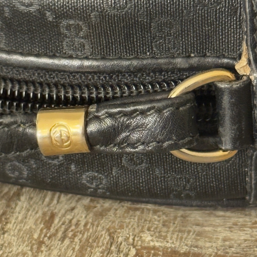 Authentic Vintage 1980s Gucci GG Mini Monogram Round Canteen Crossbody Bag Purse - Picture 6 of 12